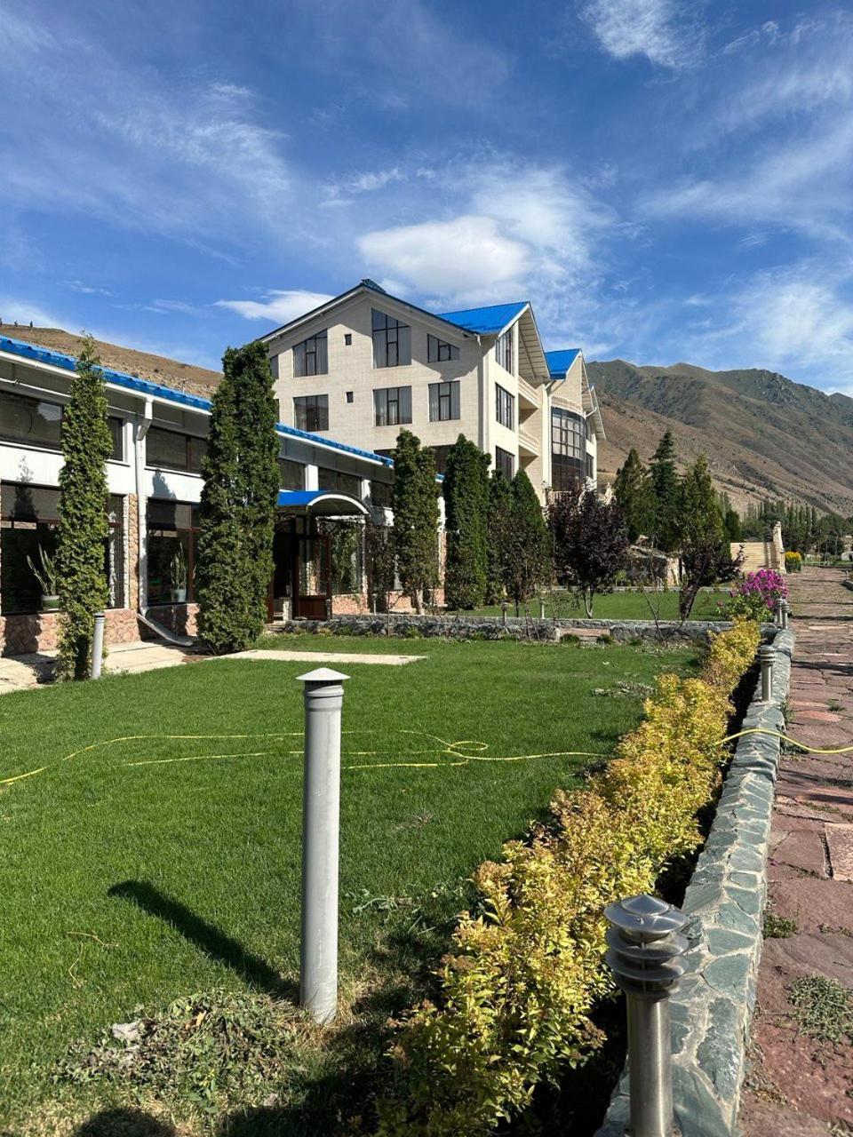 Mountain View Hot Spring Resort Kara-Bulak Ngoại thất bức ảnh