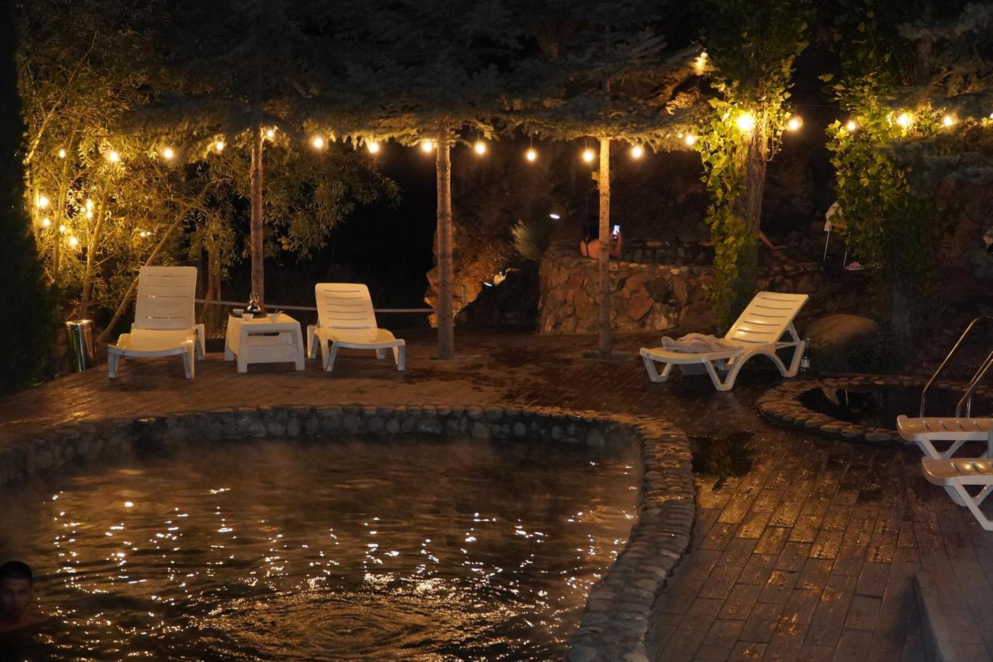 Mountain View Hot Spring Resort Kara-Bulak Ngoại thất bức ảnh