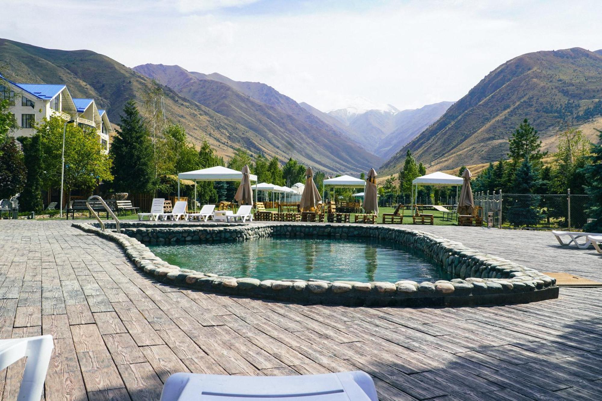 Mountain View Hot Spring Resort Kara-Bulak Ngoại thất bức ảnh
