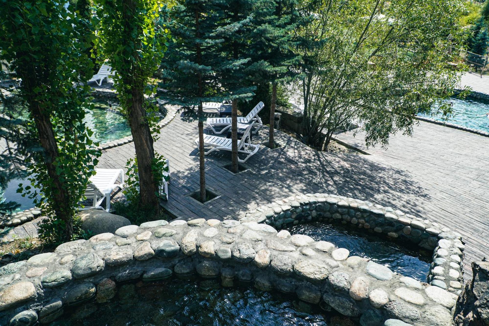 Mountain View Hot Spring Resort Kara-Bulak Ngoại thất bức ảnh